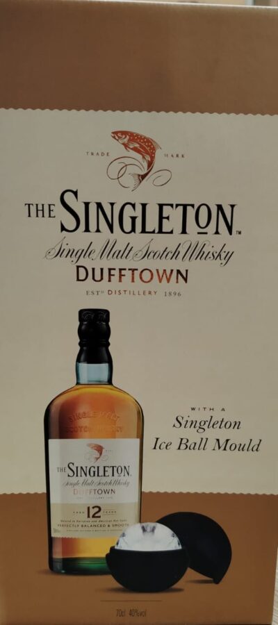 The Singleton 12Y coffret with Ice Ball Mould