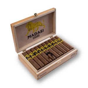 Madassi Magico 4 1/2*52